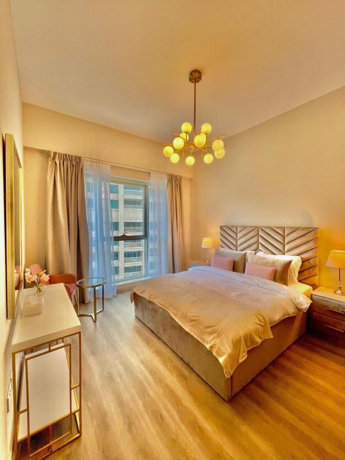 First Class 2Br With Burj Khalifa & Downtown View Dubai Buitenkant foto